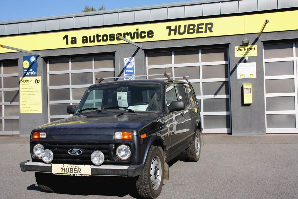 Image of Lada Taiga