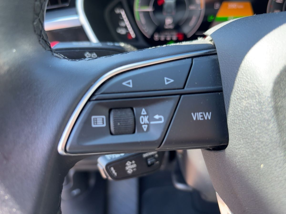 Audi Q3 45 TFSI e S-Line AHZV Kamera LED Navi foto 11