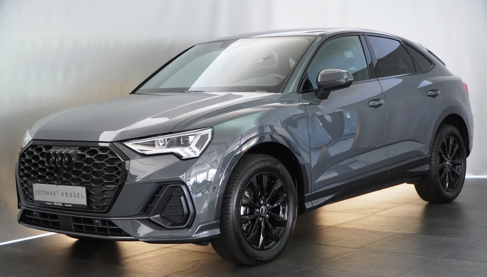 Audi Q3 Sportback Nanograu mit Optik-Paket S Line foto 22
