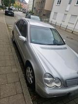 Mercedes-Benz Mercedes Benz C220 CDI im guten Zustand - Mercedes-Benz C 220 aus 2002: Cdi