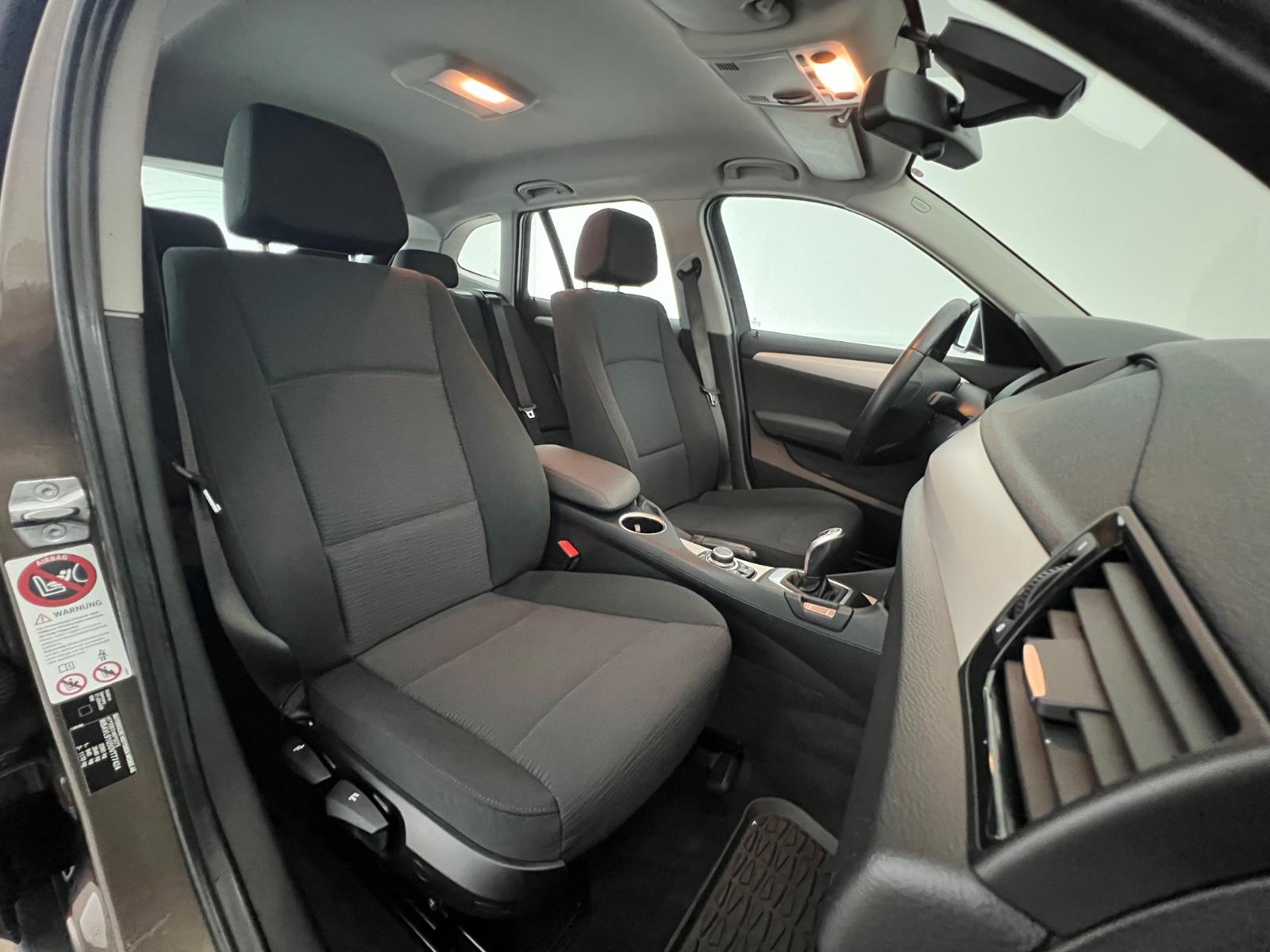 BMW X1 sDrive 20i / 1.HD / NUR 58.tKM / XENON / NAVI