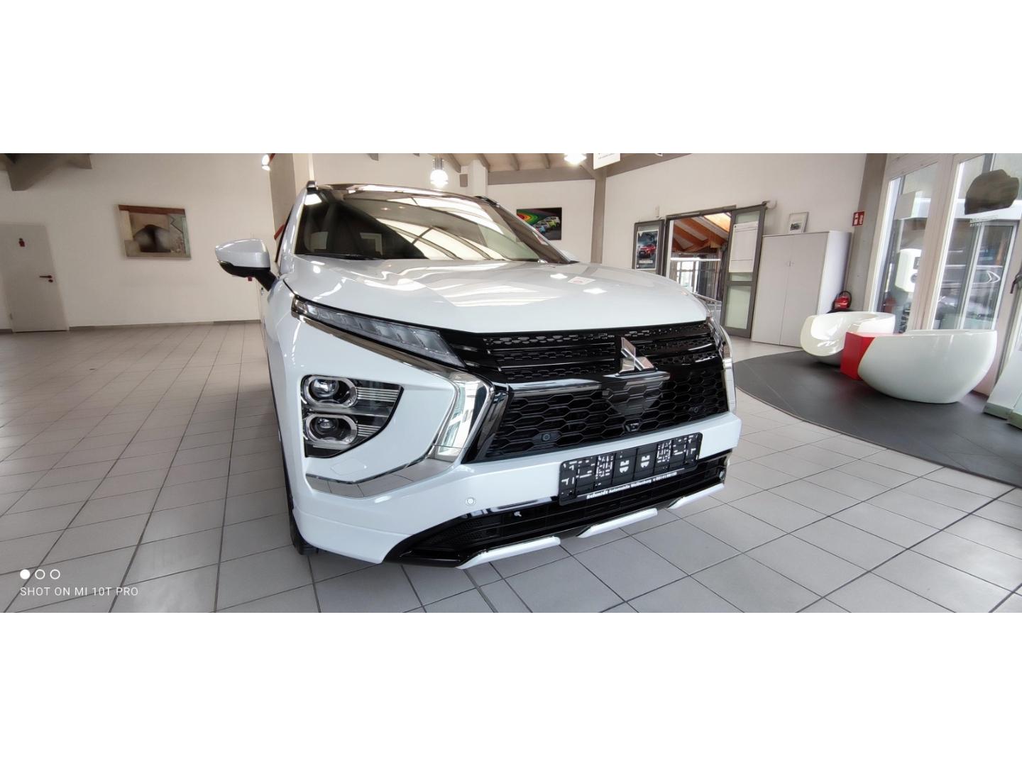 Mitsubishi Eclipse Cross Plug-In Hybrid 4WD Top PANO NAVI K