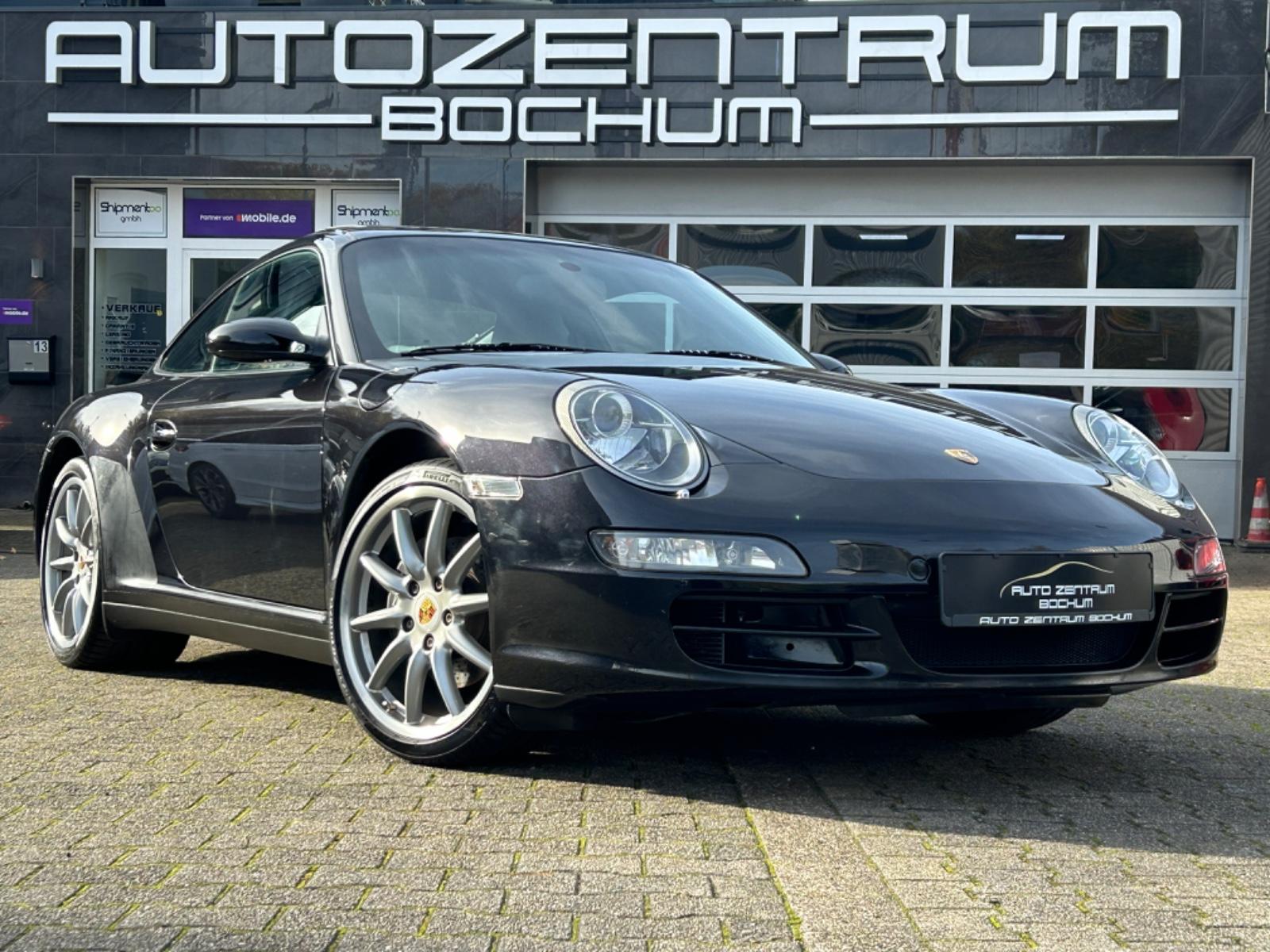 Porsche 911 Carrera 4 Coupe Bose Klappe Schiebedach