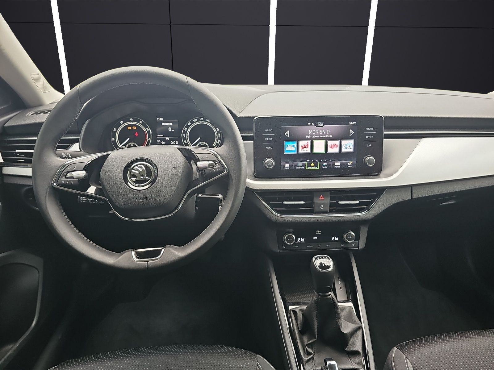 Fahrzeugabbildung SKODA Scala Tour 1.0 TSI ACC KAMERA LED