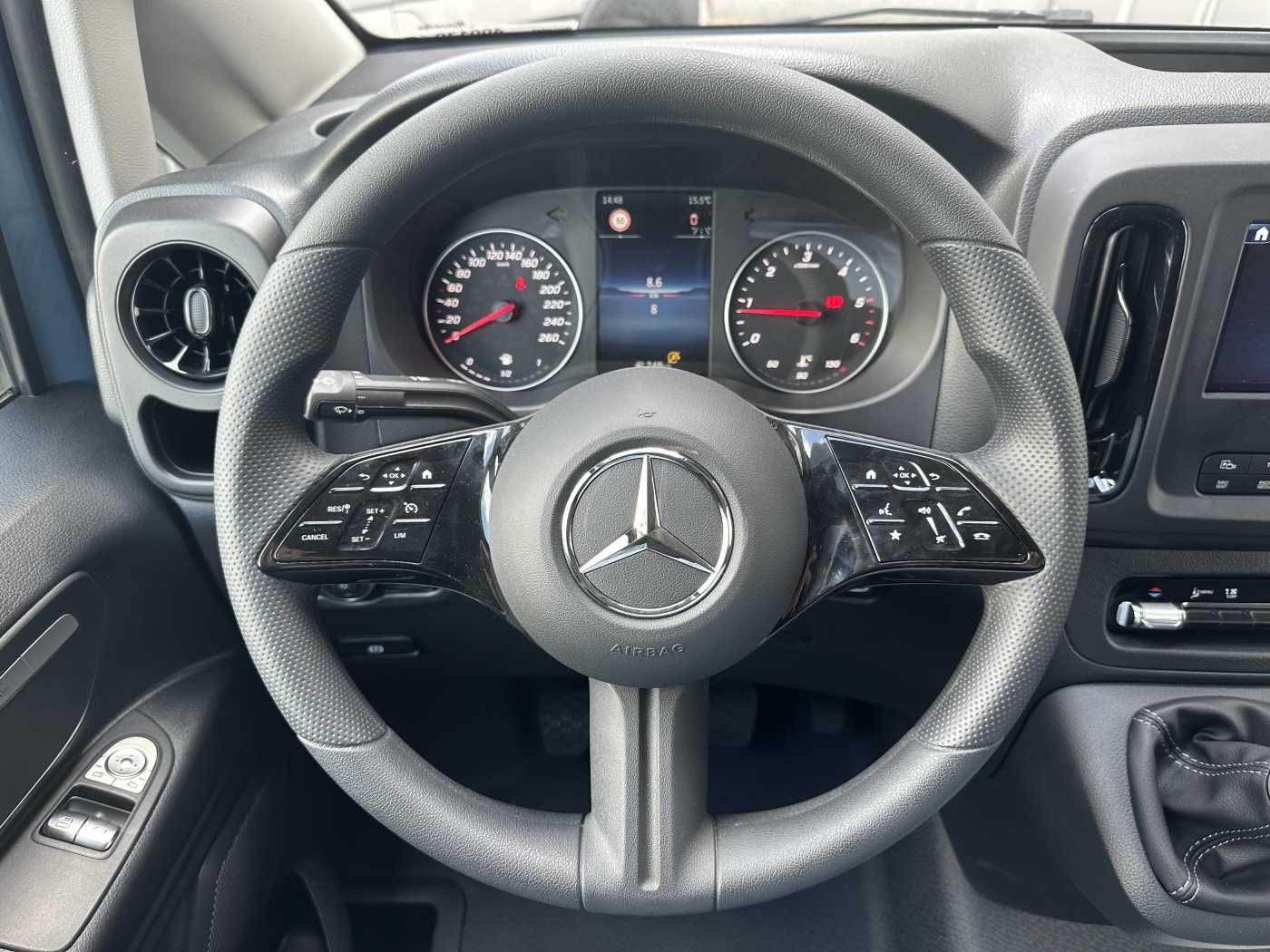 Fahrzeugabbildung Mercedes-Benz Vito 114 CDI Klima AHK Kamera SHZ Tempomat