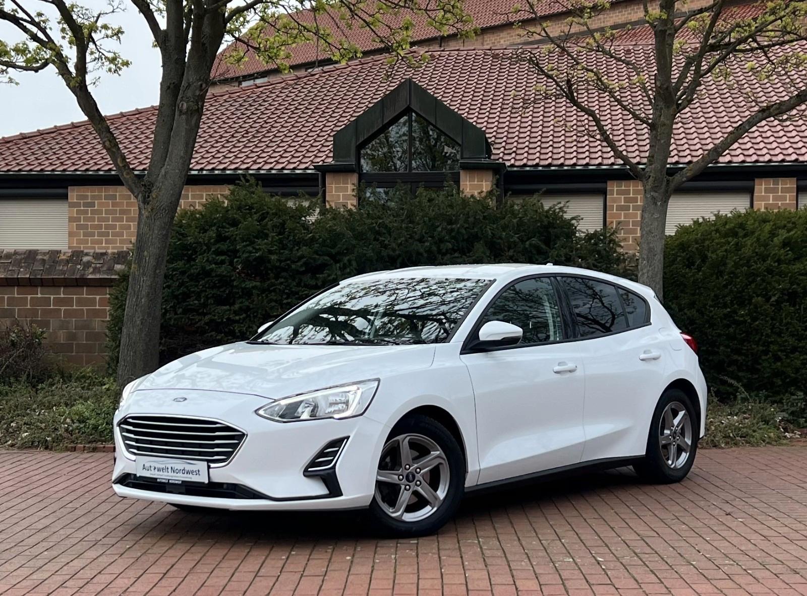 Ford Focus|LED TFL|PDC|Sitzhzg|EURO6!