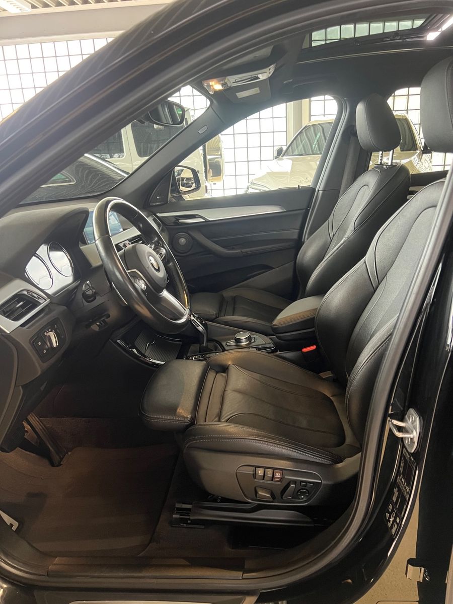 Fahrzeugabbildung BMW X1 xDrive 25 i M Sport *PANO*HEAD-UP*LED*MEMORY*