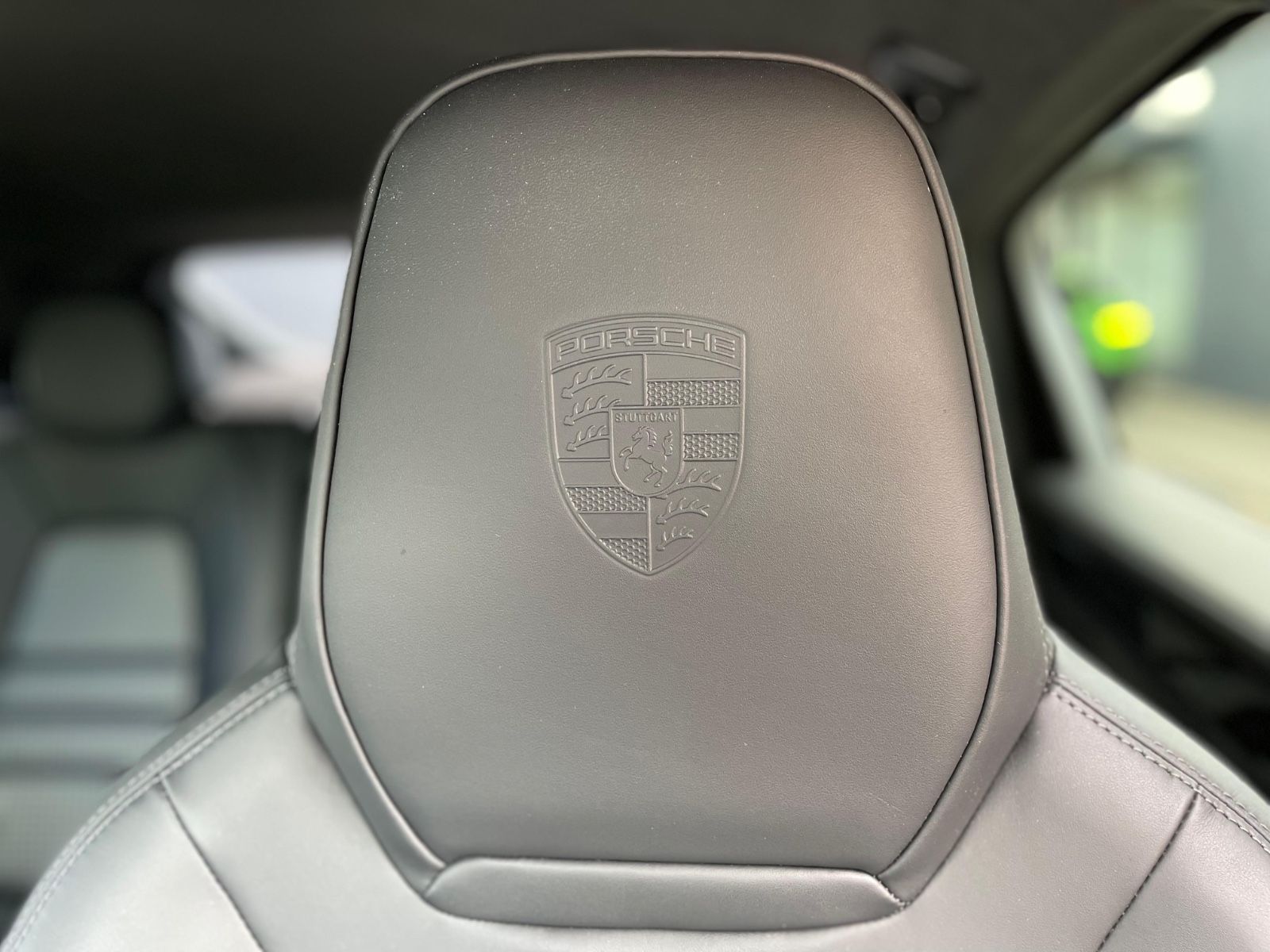 Fahrzeugabbildung Porsche Cayenne GTS Coupé Leichtbau|ACC|HUD|PASM|3.Displ