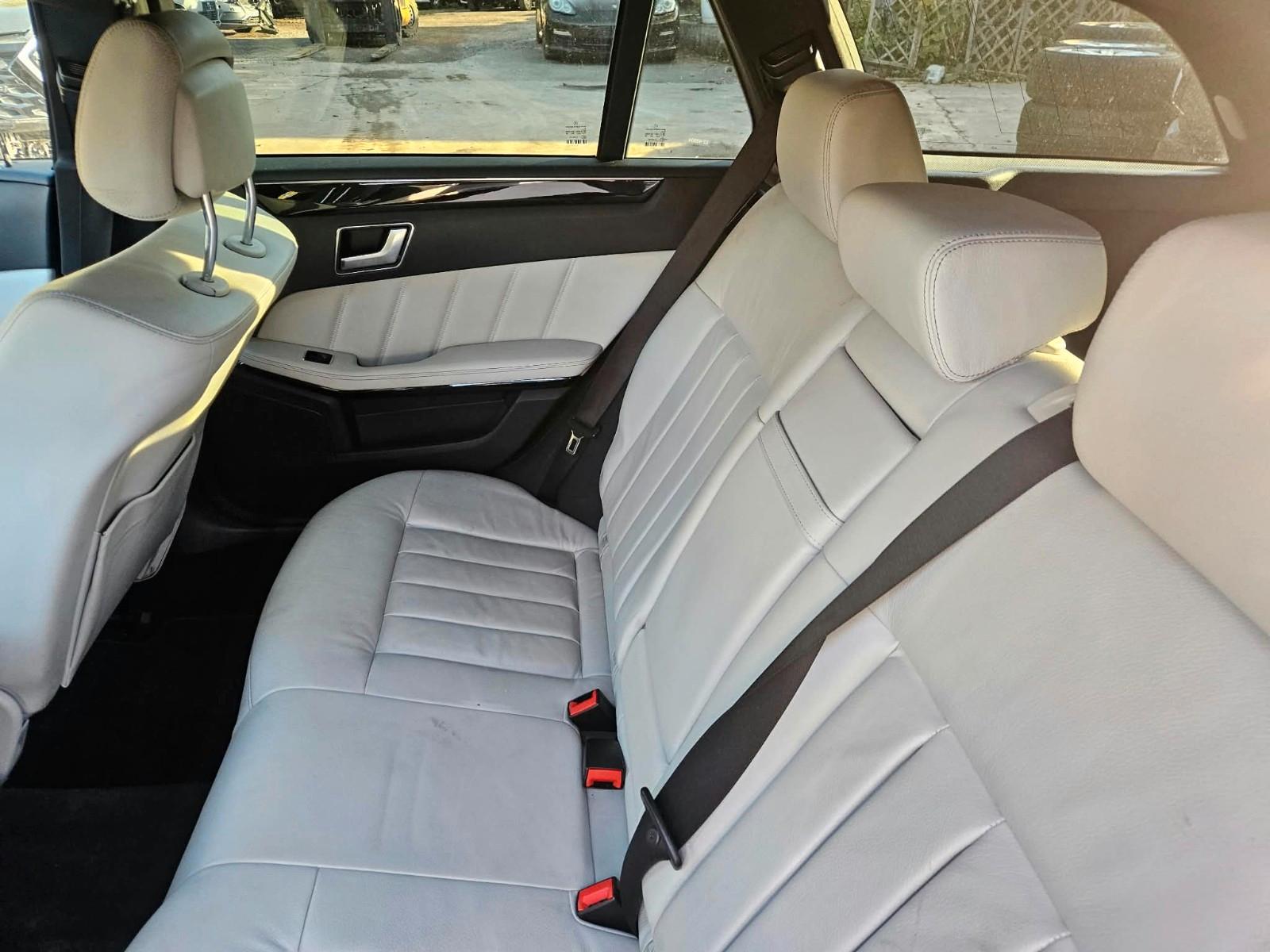 Mercedes-Benz E220 2013 — photo 15