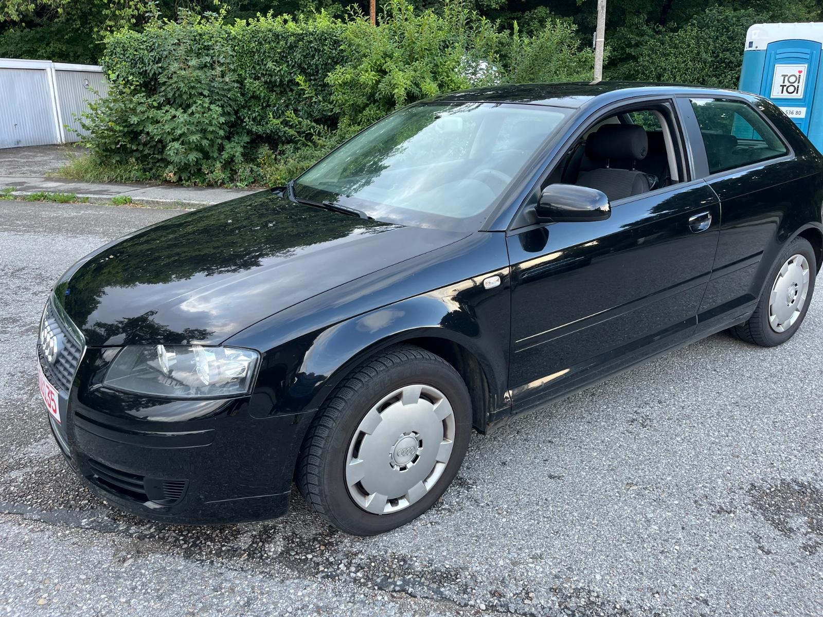 Audi A3 1.6 Ambiente Klimaautomatik BITTE LESEN!!