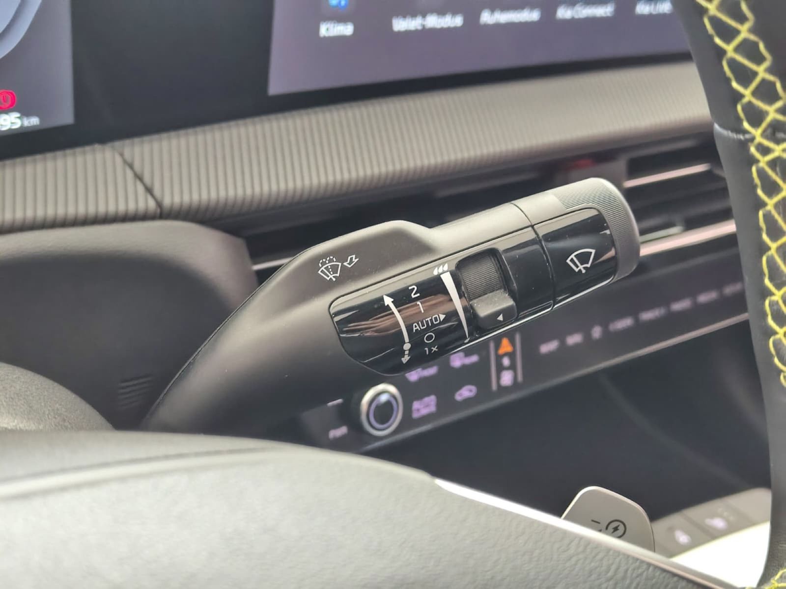 KIA EV6 GT 77,4-kWh AWD Glasdach HUD Navi LED – Bild 35