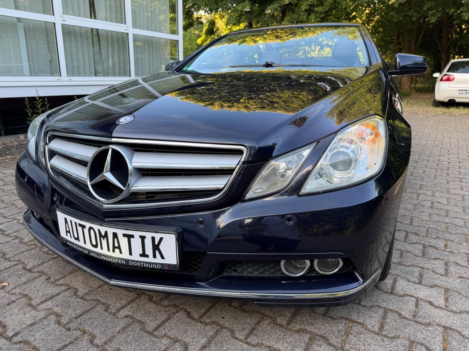 Mercedes-Benz E 250 E Cabrio  BlueEfficiency