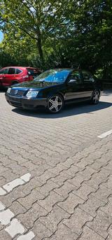 Volkswagen Vw Bora 1.6 Fsi-Gute Zustand-TÜV - gebrauchte VW Bora aus dem Jahr 2003