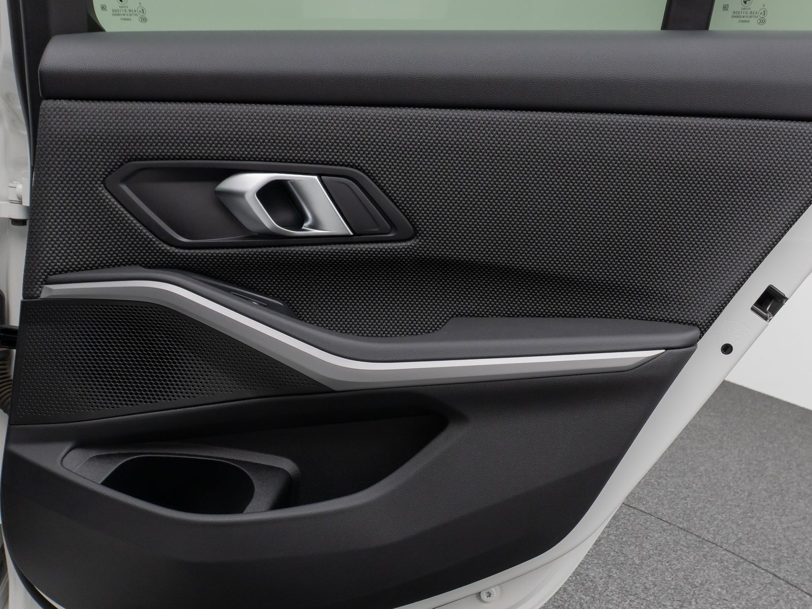 Fahrzeugabbildung BMW 320d xD Panorama DAB PDC Geschwindigkeitsreg LED