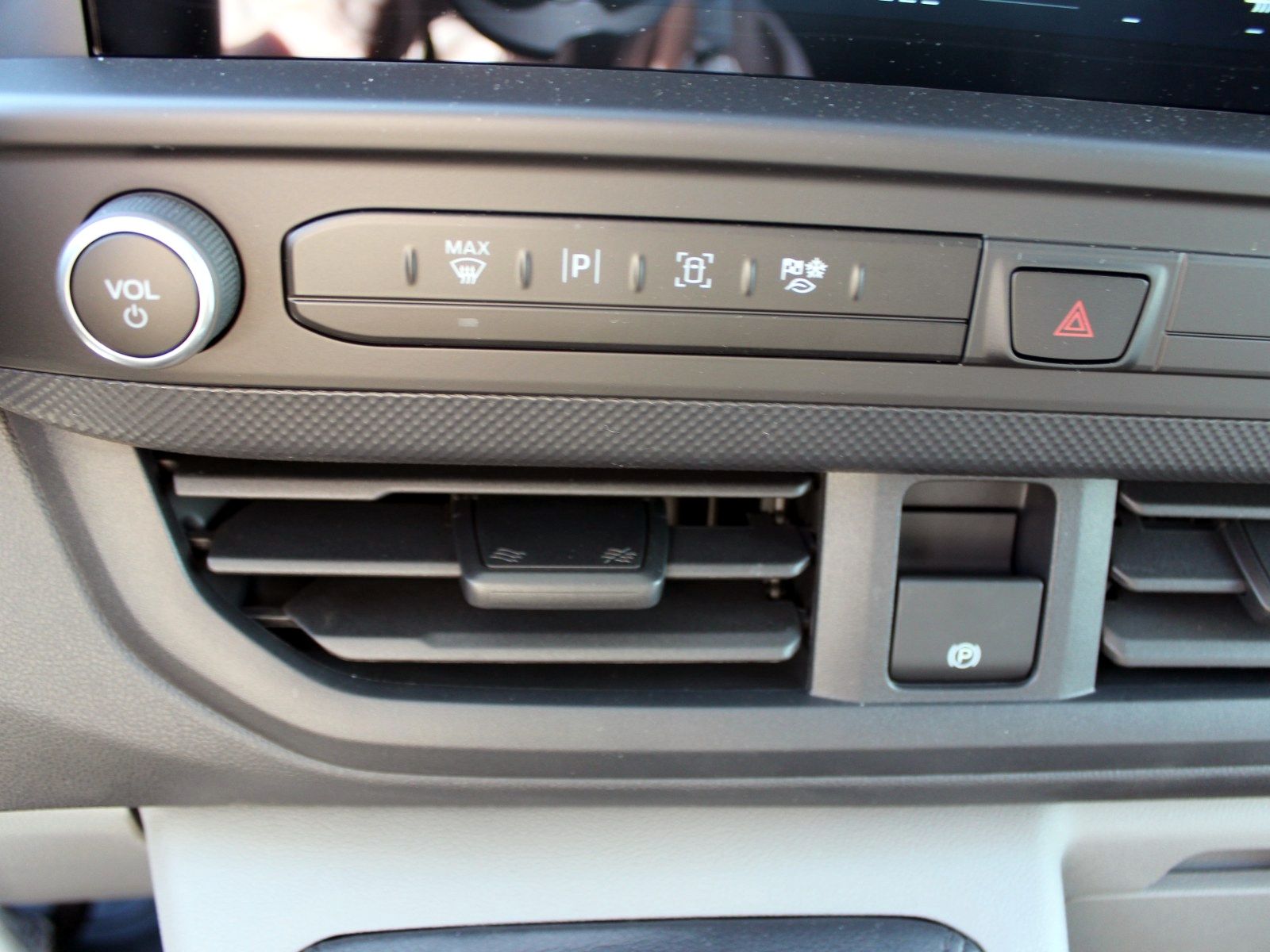 Fahrzeugabbildung Ford Transit Custom 320 L1 FWD Trend