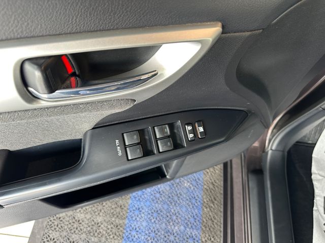Lexus CT 200h  Dynamic – Hybrid
