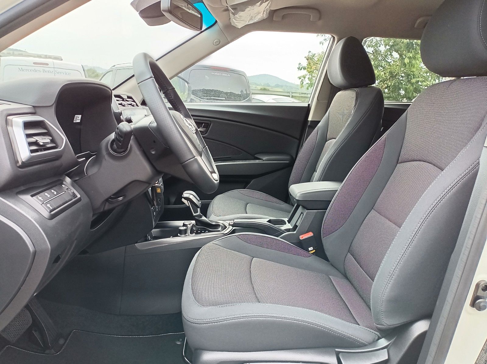 Fahrzeugabbildung KGM TIVOLI 1.5 NOMAD+AUTOMATIK+LM FELGEN+ANDROID++++