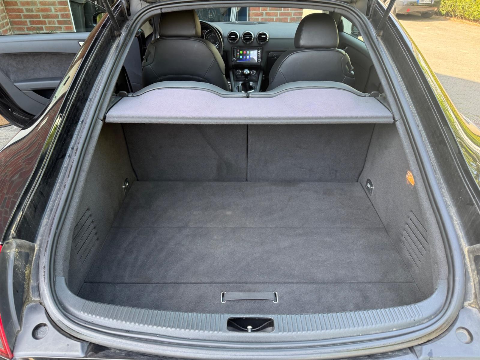 Audi TT Coupe 1.8 TFSI - Carplay,SHZ,Motor revidiert