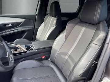 Peugeot 5008 - 8