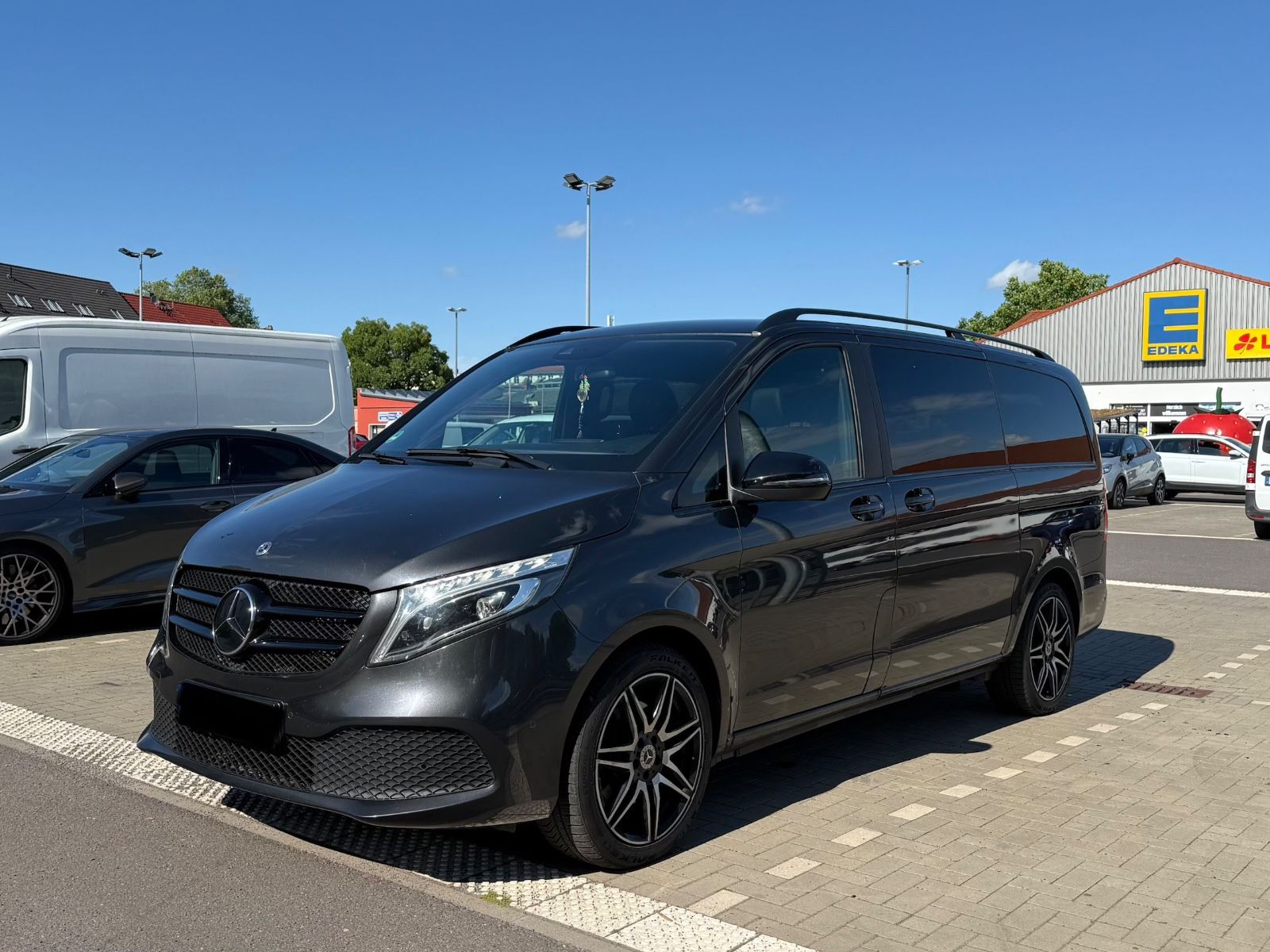 MERCEDES-BENZ V 300