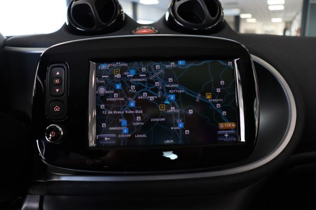 Fahrzeugabbildung Smart ForTwo Cabrio|AUT.|NAVI|LEDER|SHZ|JBL|LED