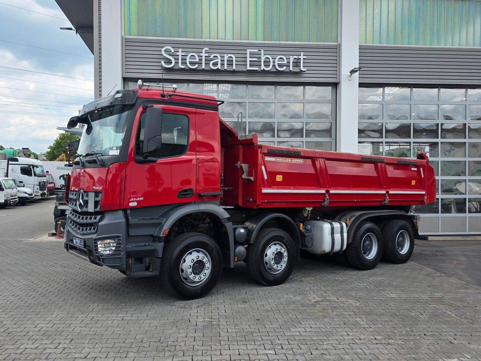Fahrzeugabbildung Mercedes-Benz Arocs 4145 K 8x4 Meiller Bordmatik PPC