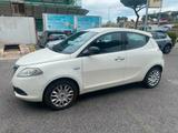 Lancia Ypsilon 1.3 MJT Silver - Lancia Ypsilon Silver mit Diesel-Antrieb