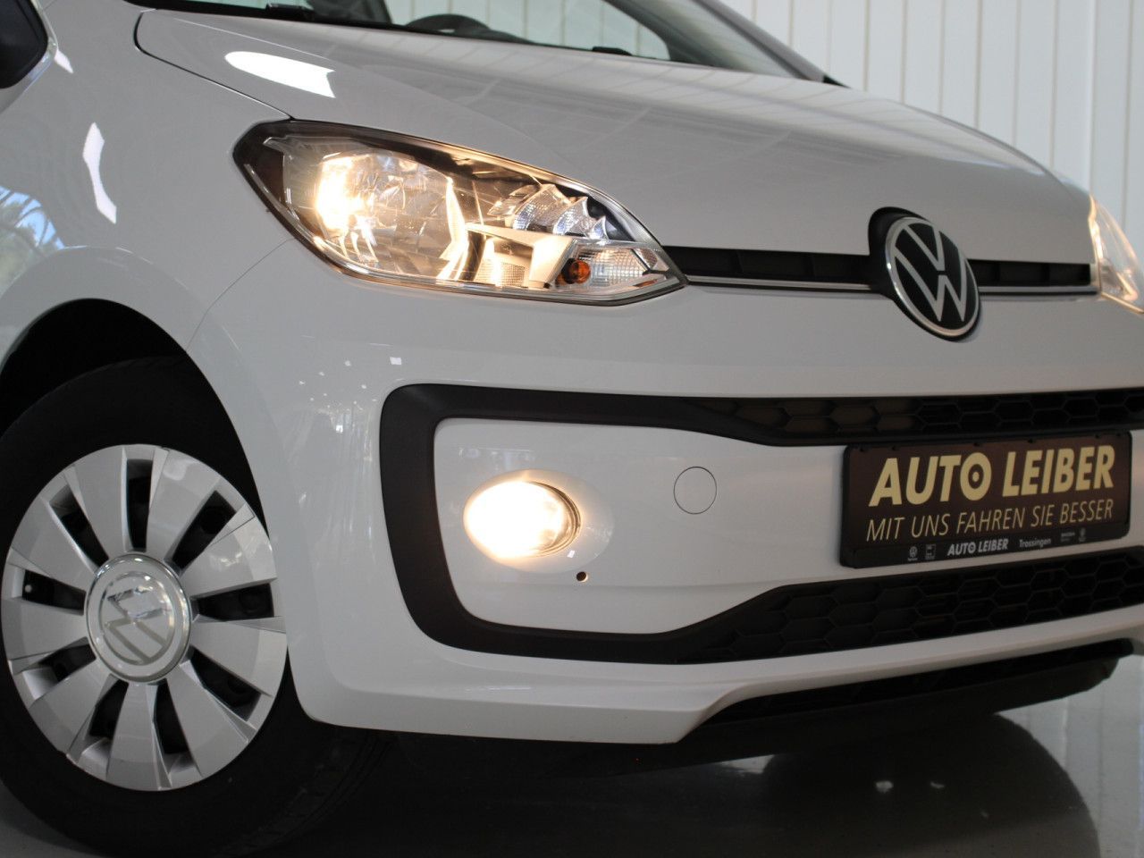 Fahrzeugabbildung Volkswagen up! move Klima/SHZ/Maps+More Dock