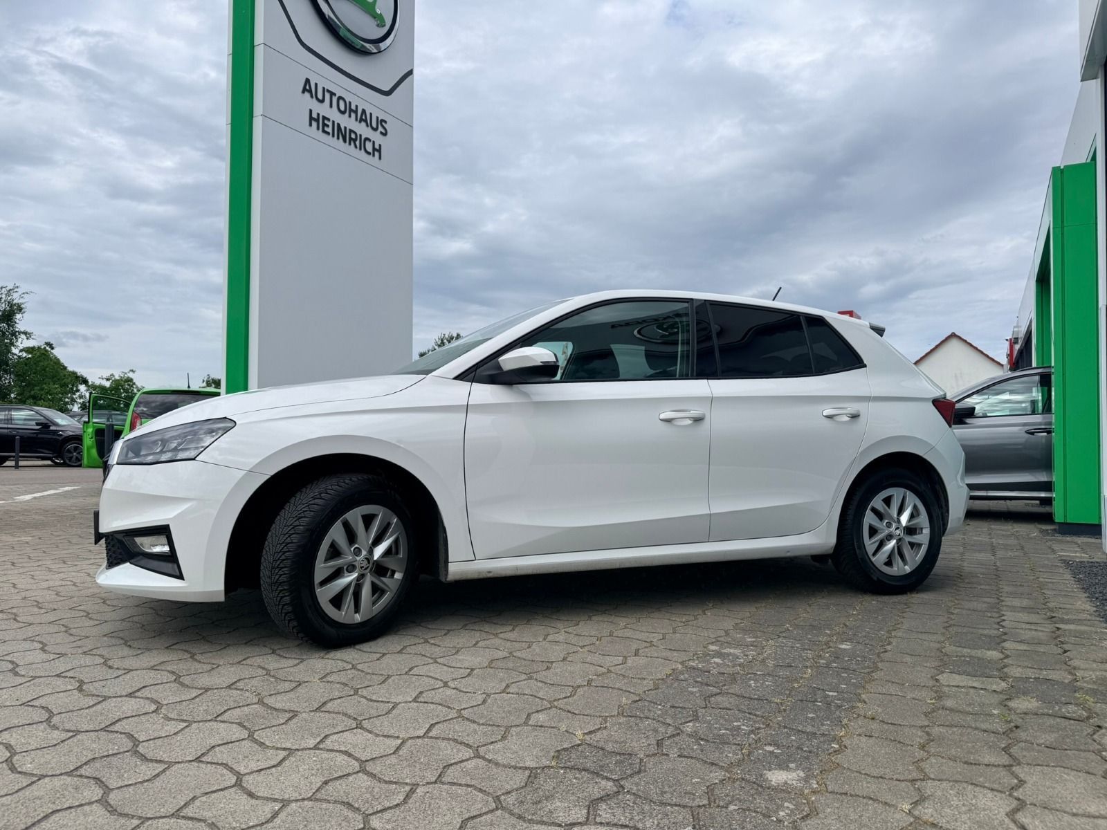 Fahrzeugabbildung SKODA Fabia 95PS 5-Gang*PDC*LED*SHZ*SmartLink