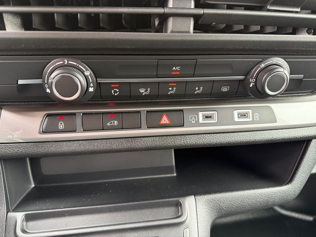 Fahrzeugabbildung Citroën Jumpy 2.2 Diesel 150 XL S&S Autm.