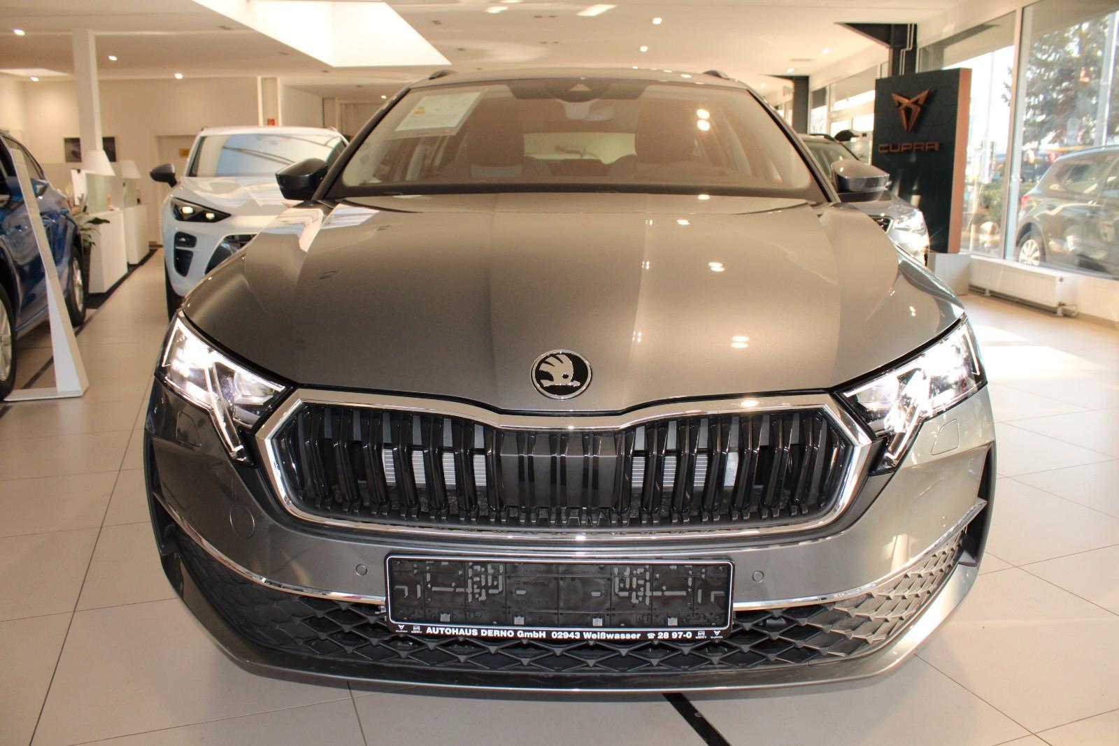 Skoda Octavia Combi DSG  ACC*MATRIX*Head Up*Carplay