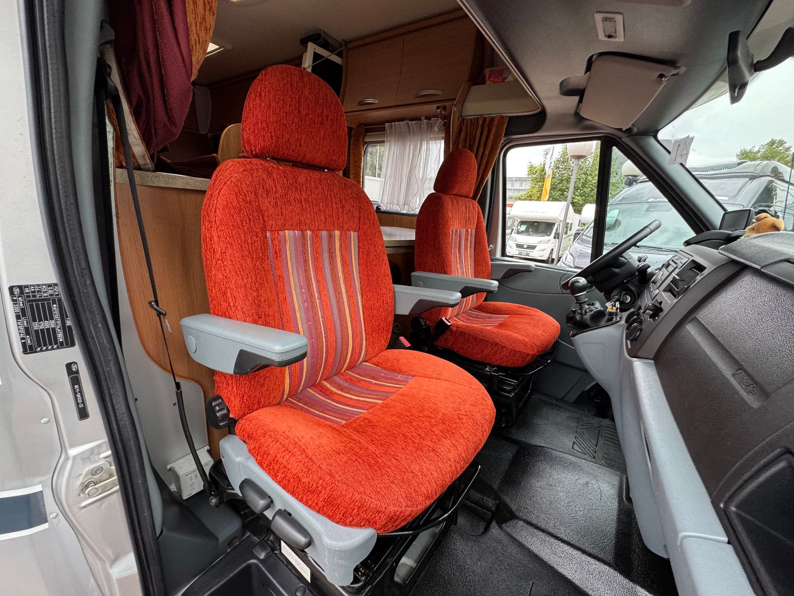 Fahrzeugabbildung Chausson Flash 02 Ford Transit 2.2 KAMERA STANDHEIZUNG TV