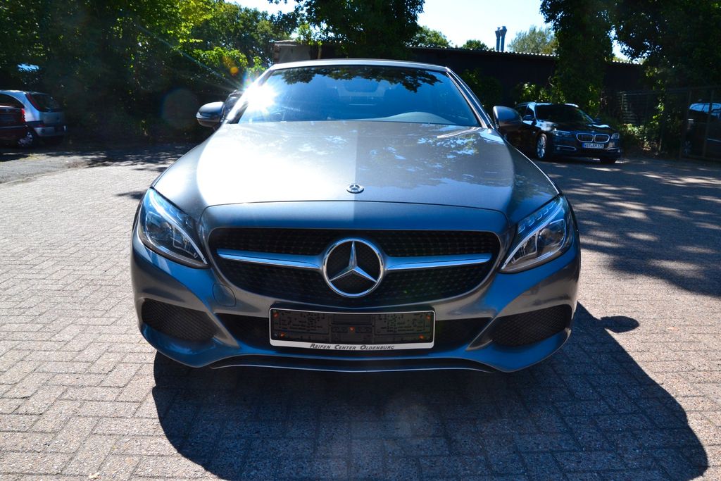 Image of Mercedes-Benz C 220