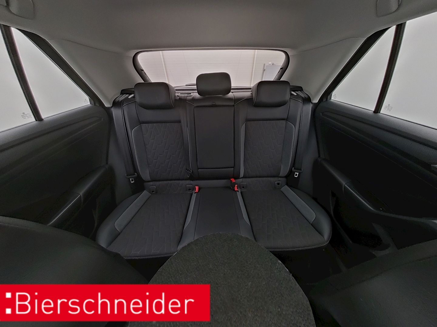 Volkswagen T-Roc - Bild 17