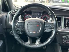 Fahrzeugabbildung Dodge Charger 5.7L R/T Autom. Blacktop Schiebedach
