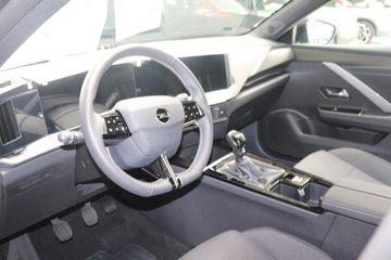 Fotografie 4 des Opel Astra Sports Tourer 1.2 Turbo GS