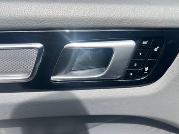 Porsche Cayenne - 10
