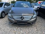 Mercedes-Benz B 200 B -Klasse B 200-Automatik,Leder,PDC-NAV - Mercedes-Benz B 200: Kombi
