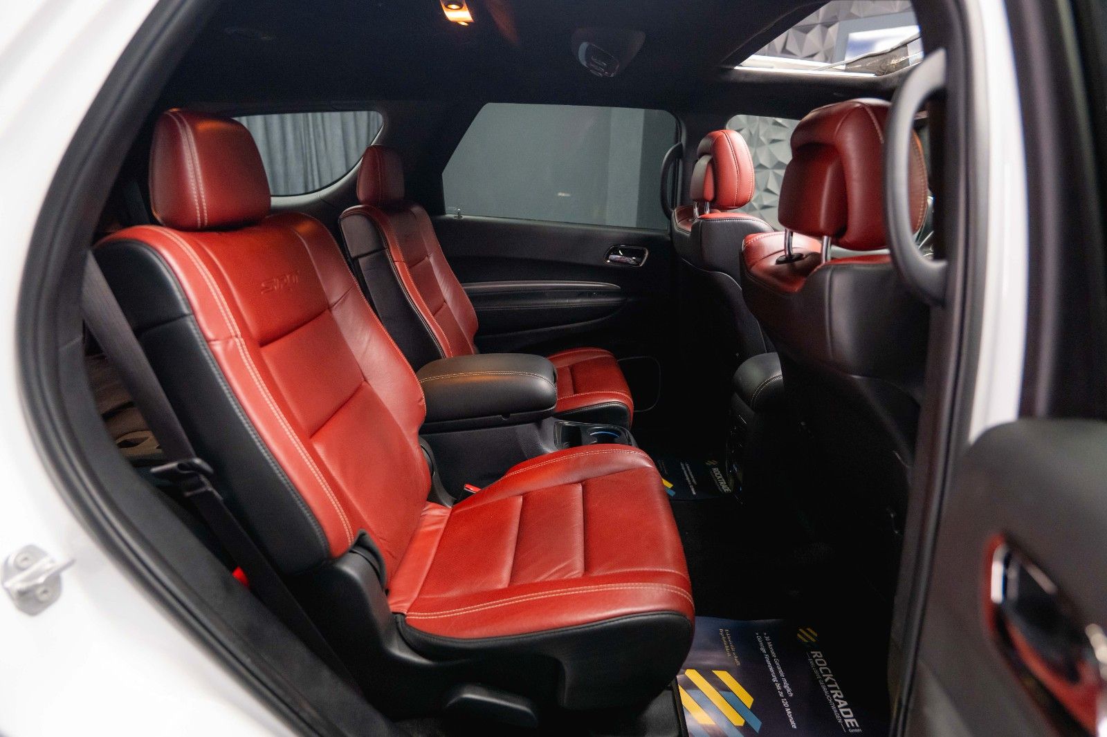 Fahrzeugabbildung Dodge Durango 6.4 V8 SRT Performance 4x4 Night-Paket