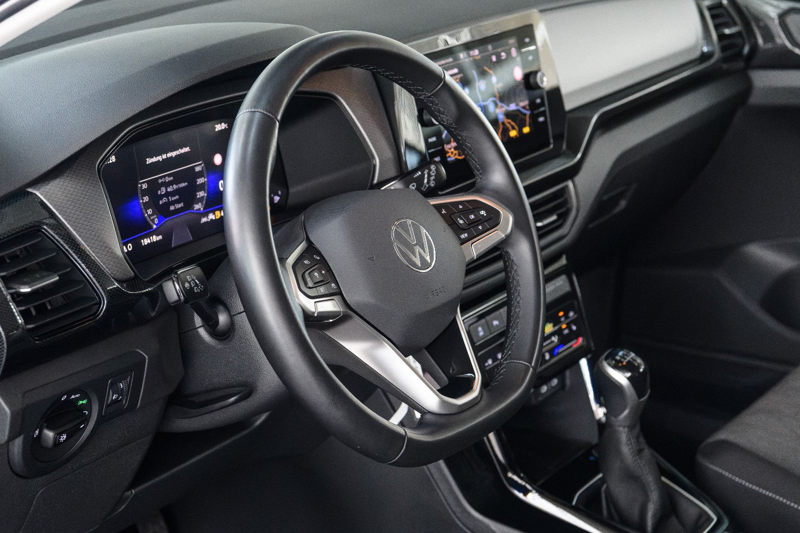 Fahrzeugabbildung Volkswagen T-Cross Life 1.0 TSI LED+KAMERA+NAVI+ACC+5 J.GAR