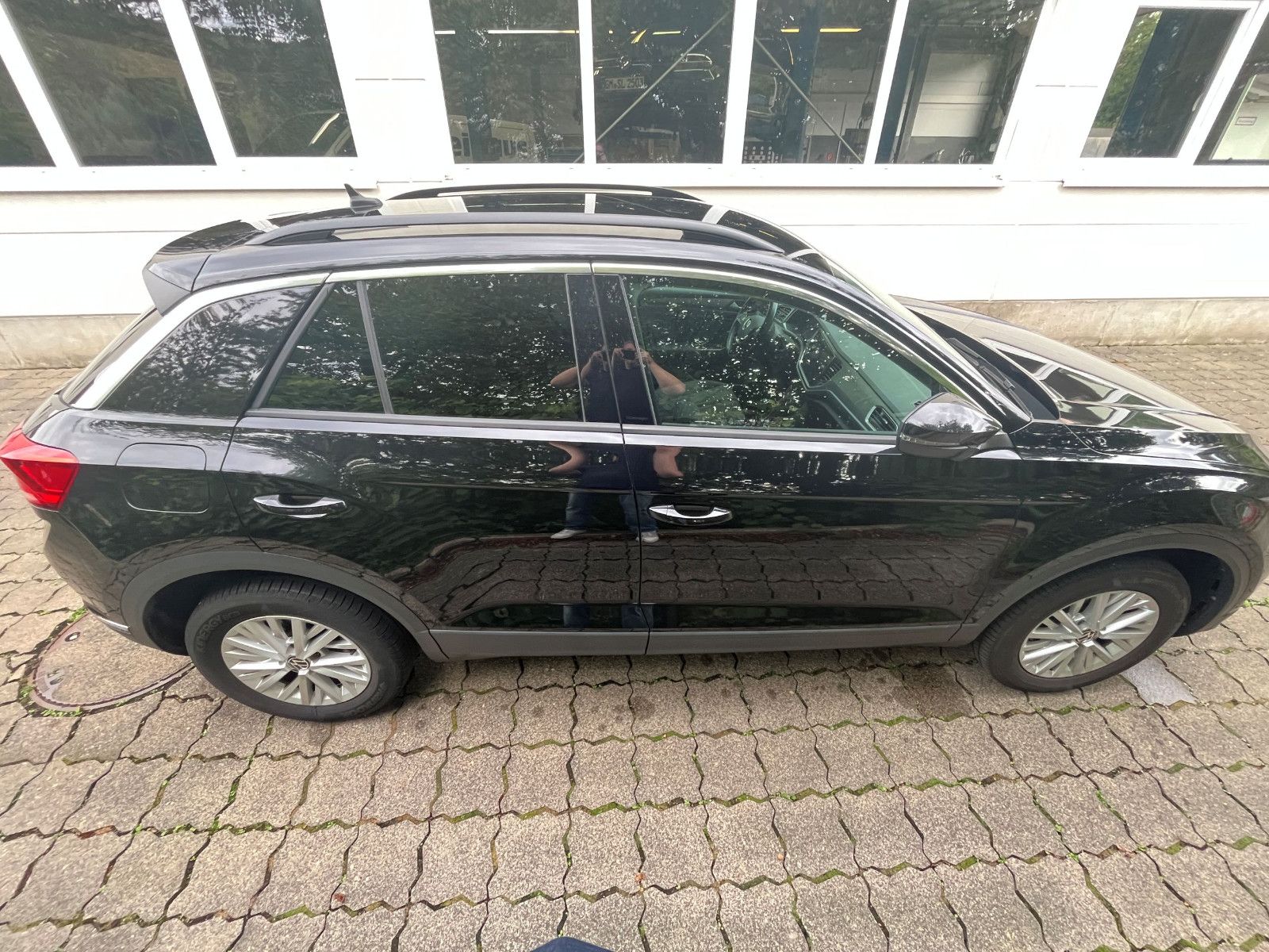Fahrzeugabbildung Volkswagen T-Roc Style 1,5 TSI PDC LED ALU SHZ ACC UVM