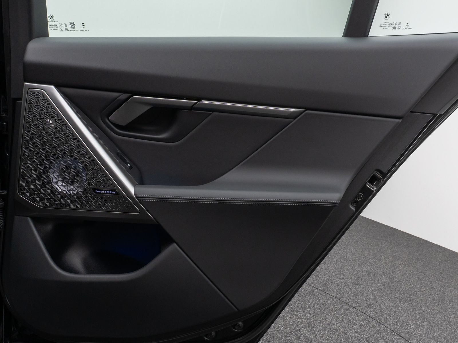 Fahrzeugabbildung BMW i5 eD40 360°HUD DAB B&W ACC 4xKlima Sport 19Zoll