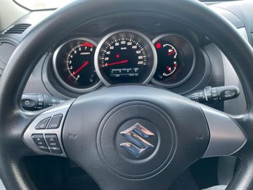 Bild 10 Suzuki Grand Vitara 1.6 4x4*KLIMAAUTO*SHZ*ALLWETTER*