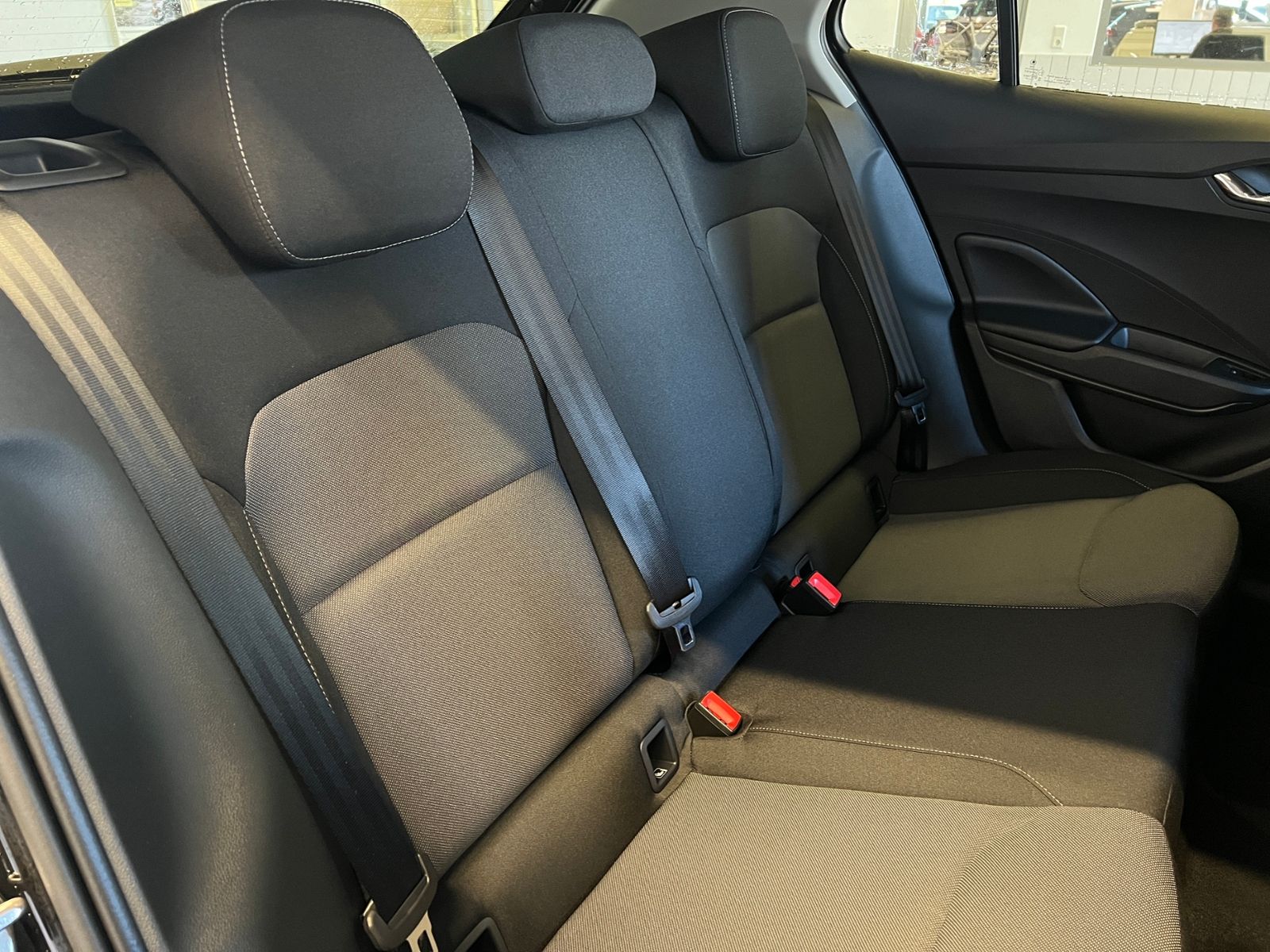 Fahrzeugabbildung SKODA Fabia TOUR 1.0 TSI DSG *Navi,ACC,Sitzheizung*