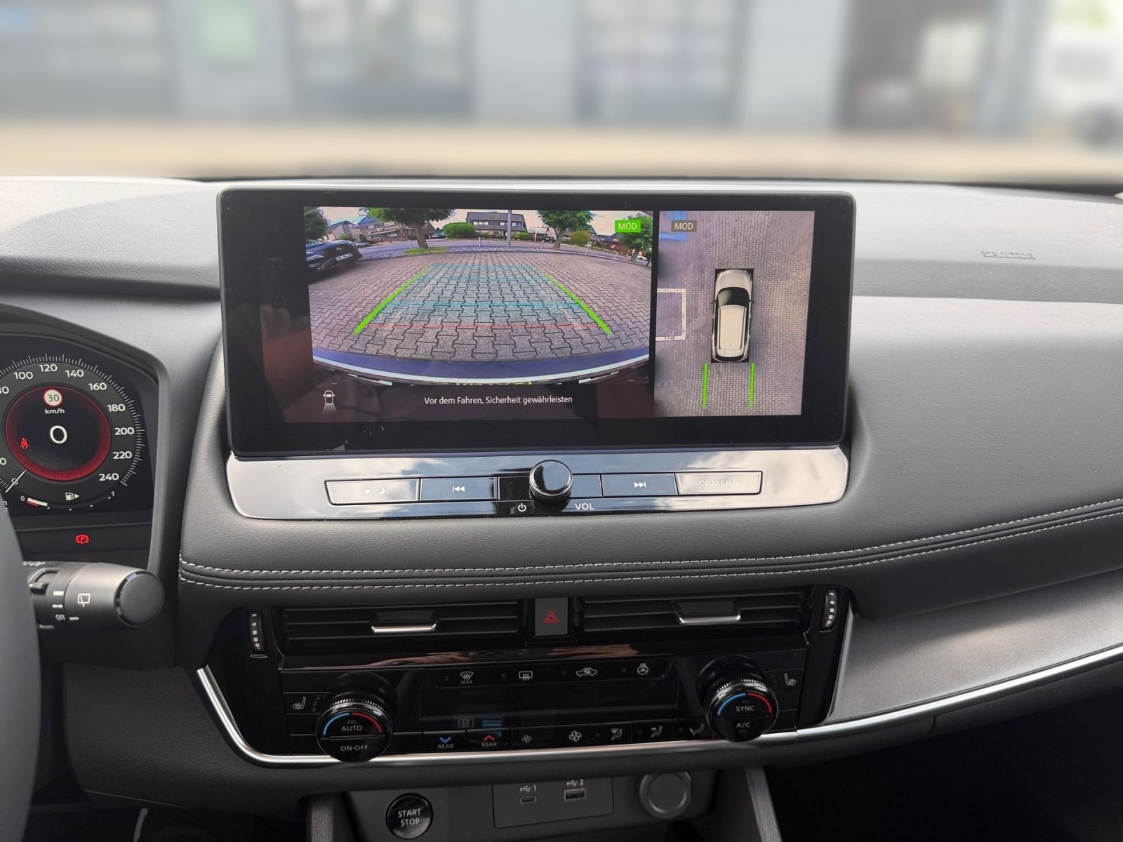 Fahrzeugabbildung Nissan X-Trail 1.5 VC-T e-Power N-Trek e-4orce TAXIUMBA