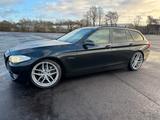 BMW 530d Touring 260PS 3.0 xDrive 83351 - BMW 530 mit Diesel-Antrieb: Kombi, 3.0