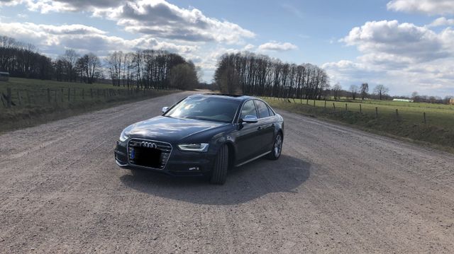 Audi S4 3.0 TFSI S tronic quattro -