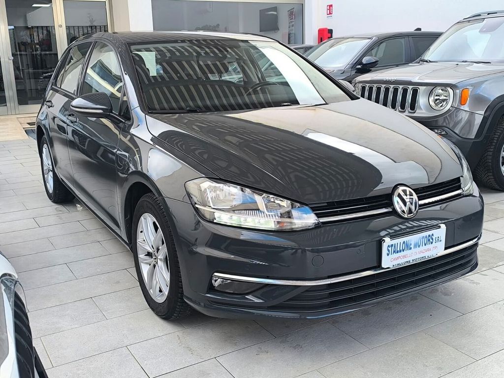 Image of Volkswagen Golf