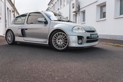 Fahrzeugabbildung Renault Clio Sport V6 3.0l *Mwst. / Phase I / Funfaktor*