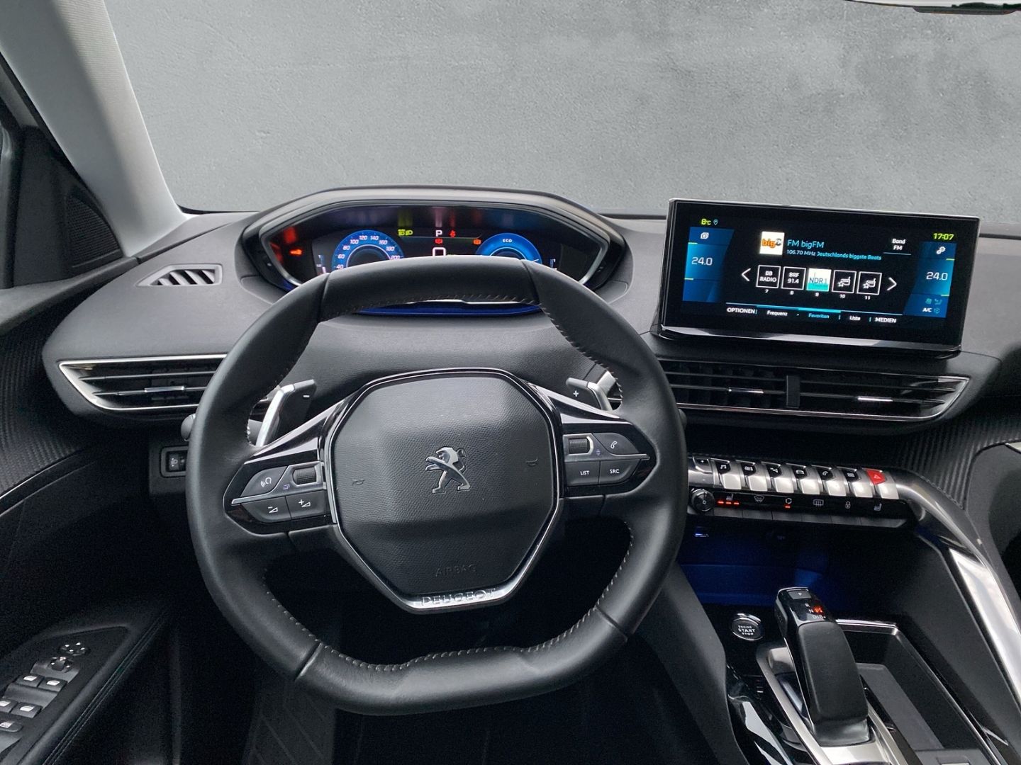 Fahrzeugabbildung Peugeot 3008 Hybrid 225 Allure Pack 1.6 Plug-In EU6d *NA